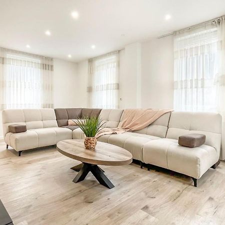 Homey Sakine- Proche Centre- Netflix- Wifi Cluses Buitenkant foto