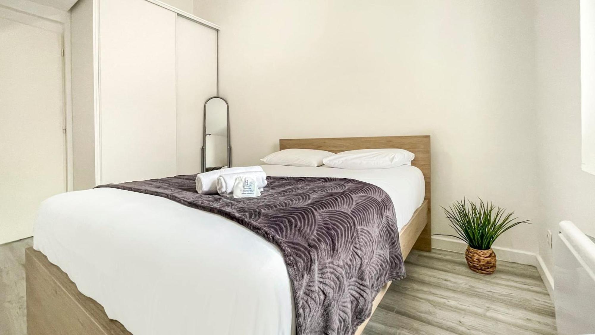 Homey Sakine- Proche Centre- Netflix- Wifi Cluses Buitenkant foto