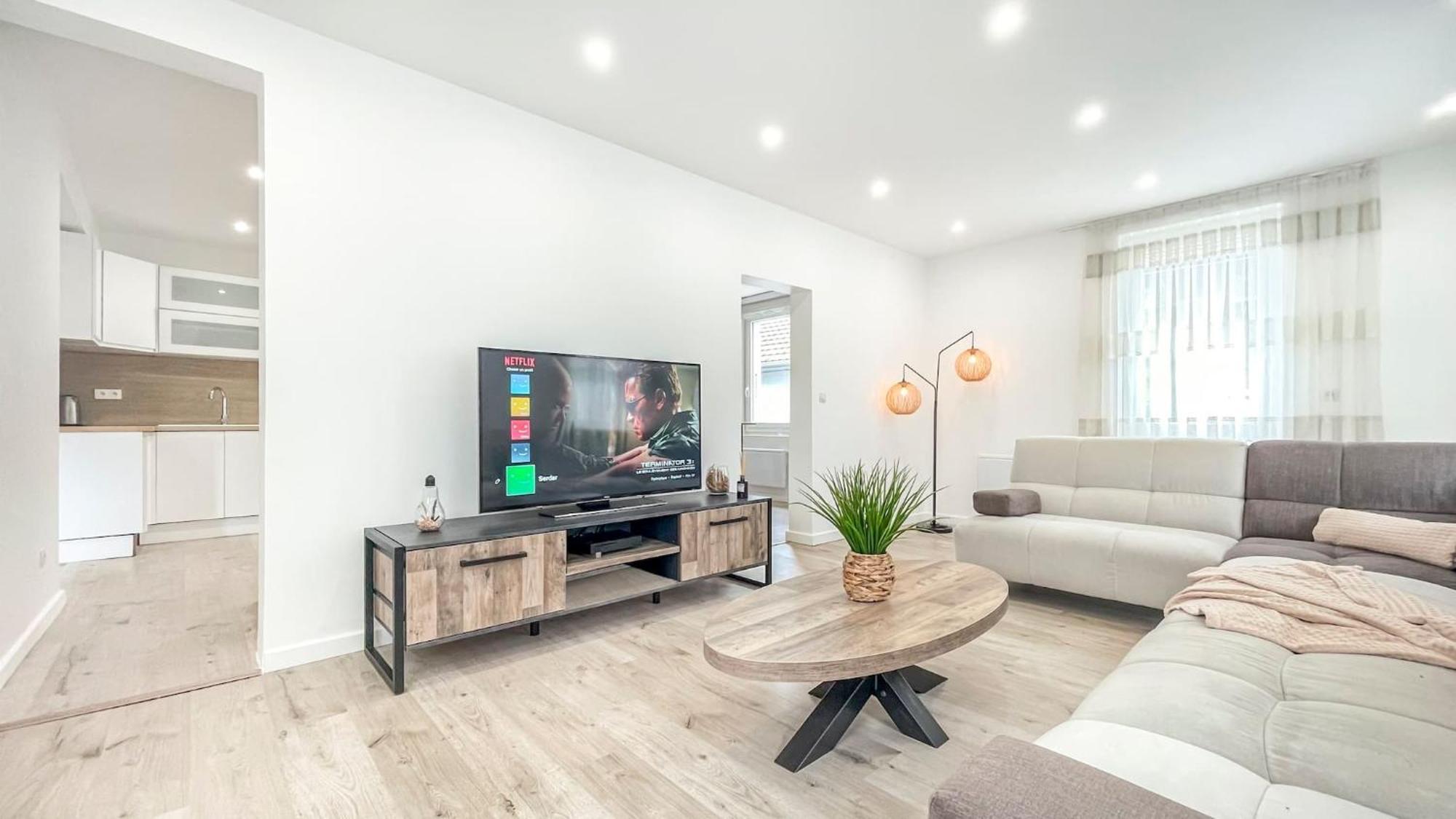 Homey Sakine- Proche Centre- Netflix- Wifi Cluses Buitenkant foto